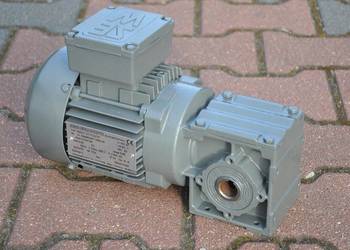 Motoreduktor kątowy 0.55kw. 164obr./min. Firmy SEW