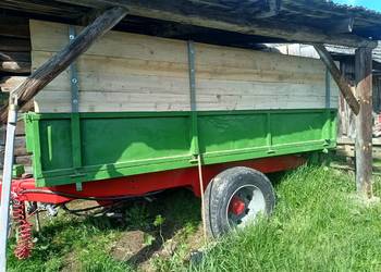 Przyczepa z rolnicza z kiprem