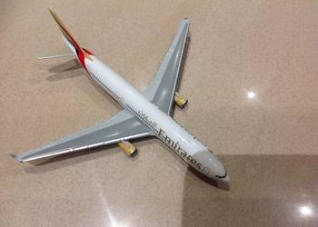 Herpa Model Samolotu Emirates A6-EKU A 330-200 metalowy