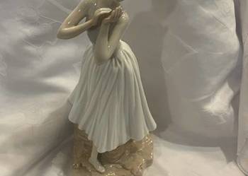 Dekoracyjna porcelanowa figurka baletnicy Sagrado