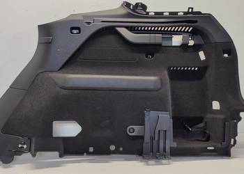 VW TAYRON  BOCZEK BAGAŻNIKA PRAWY 57L867034E  KTL