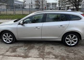 Volvo V60 Volvo V60 D4 190KM|Model 2017|Webasto|Czarna Podsufitka | Alu 17