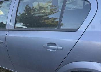 Drzwi lewe tył Opel Astra H hatchback