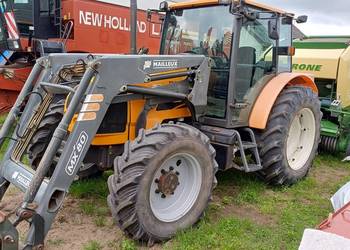 Renault Celtis 426RC z ładowaczem czołowym Mailleux MX80.