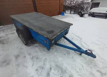 Przyczepka samochodowa zarejestrowana