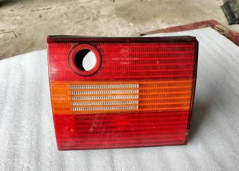 PASSAT B4 KOMBI LAMPA TYŁ TYLNA  3A9945108