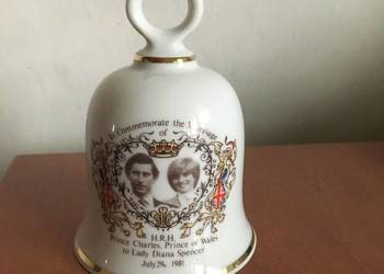 Karol i Diana pamiątkowy dzwonek ślubny