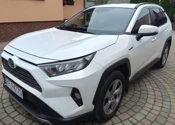 Sprzedam TOYOTA RAV4 rok produkcji 2021. Przebieg 60 000 km.