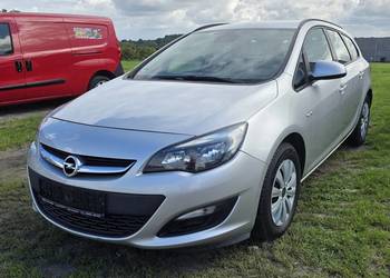 Opel Astra J 1.6 Cdti Rok 2015 Klima Grzane fotele /kierownica z Niemiec