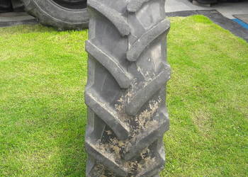 Sprzedam oponę 14,9 r 28 firmy Pirelli