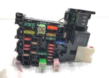 SKRZYNKA BEZPIECZNIKÓW SKODA OCTAVIA III 5Q0937615C Kombi 1.6 105KM