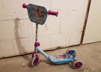 Witam mam na sprzedaż perę używanych zestawów tor hot wheels, jest tego tro