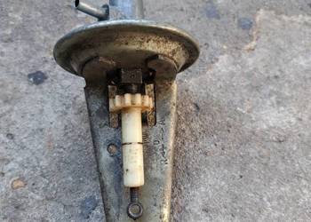 Regulator podciśnienia zapłonu Fiat 125p