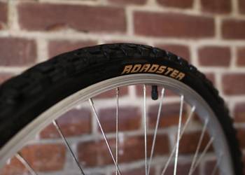 Zestaw: opona rowerowa 26x1.95 (54-559) MTB Roadster + dętka, dobry stan
