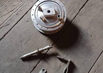 Piasta przedniego koła wsk 125 175