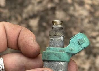 Wtryskiwacz rozruchowy w124 2.3 m102