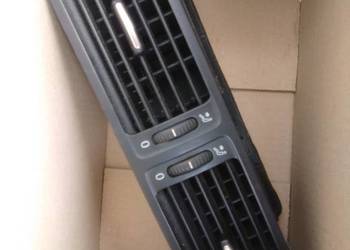 Kratki środkowe deski VW Passat B6