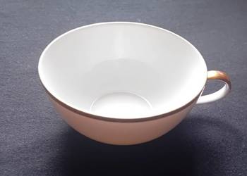 Filiżanka Kahla, sygnatura z okresu 1937 - 1957.