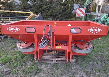 Rozsiewacz nawozu kuhn