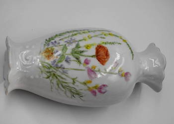 Piękny porcelanowy wazon sygnowany - niemiecki .
