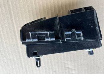 VERSO 09-18 ŚLIZG UCHWYT ZDERZAK LAMPA TYŁ TYLNY PRAWY 52562-0F020