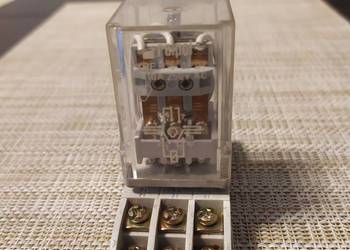 Przekaźnik R15 3PDT 220V AC 10A, cewka 24V DC