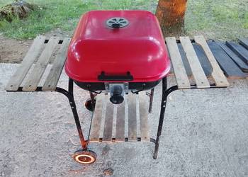 Grill węglowy