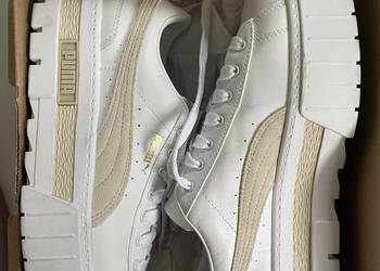 PUMA Mayze sneakersy white/peyote gruba podeszwa platforma białe złote 41