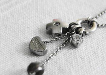 Niepowtarzalny naszyjnik Fossil srebro 925