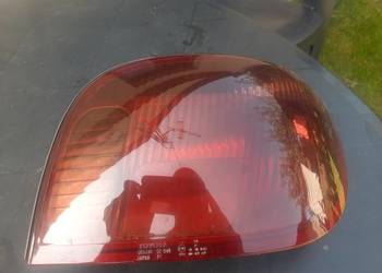Lampa tył toyota Yaris 1