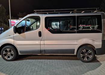 Renault trafic 2.0 cdti 9 osobowy 140km*klimatyzacja