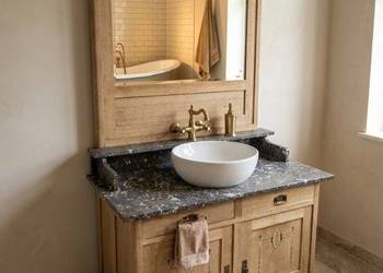 Dębowa komoda antyczna – idealna jako szafka łazienkowa AntykiMarki.pl