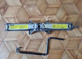 Lewarek podnośnik pokrętło Nissan Sunny