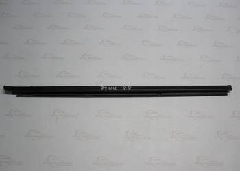 DODGE NITRO 08r listwa zgarniająca drzwi prawy przód 052907 43791A DODGE NITRO 08r listwa zgarniająca drzwi prawy przód 052907 43791A