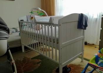 Drewniane łóżeczko 140x70 z materacem