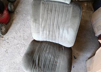 Fotele przednie Renault 18