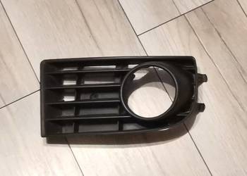 VW GOLF V 03-09 PRAWA KRATKA ATRAPA HALOGENU PRZÓD 9902801