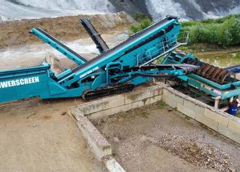 Mobilny przesiewacz Powerscreen chieftain 2100 na mokro