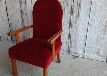 Wygodny, dekoracyjny fotel salonowy / 921