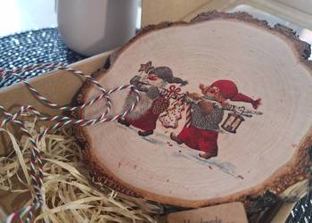 Świąteczne skrzaty/podstawka z drewna