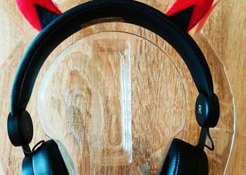 Słuchawki nauszne,kabel, świecące odpinane rogi