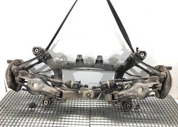 BELKA TYŁ BMW F30 Sedan/Limuzyna 11-18 TYLNA, ZAWIESZENIA