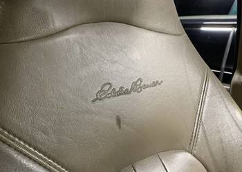 Wnętrze Ford Expedition 2000r Eddie Bauer