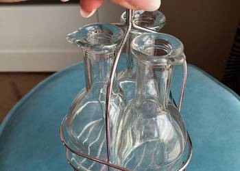 Pojemnik trzy szklane butelki na oliwę ocet maggi