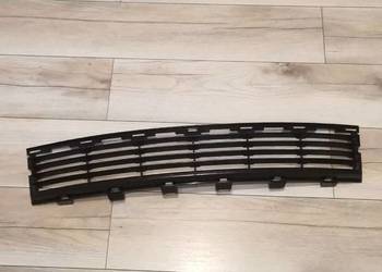 RENAULT ESPACE IV ŚRODKOWA KRATKA ZDERZAKA PRZÓD SU1269 RENAULT ESPACE IV ŚRODKOWA KRATKA ZDERZAKA PRZÓD SU1269