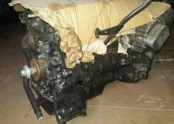 Silnik 1.6 Hdi citroen peugeot blok pompa koło zamachowe