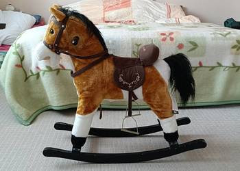 Koń na biegunach, Mustang Milly Mally.