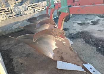 Pług 3 skibowy kverneland