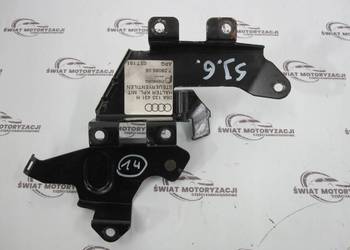AUDI TT 1.8 T 02r mocowanie zbiornika podciśnienia 06A133431H