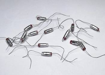 Kondensator 680pF 160V KsF Unitra MIFLEX